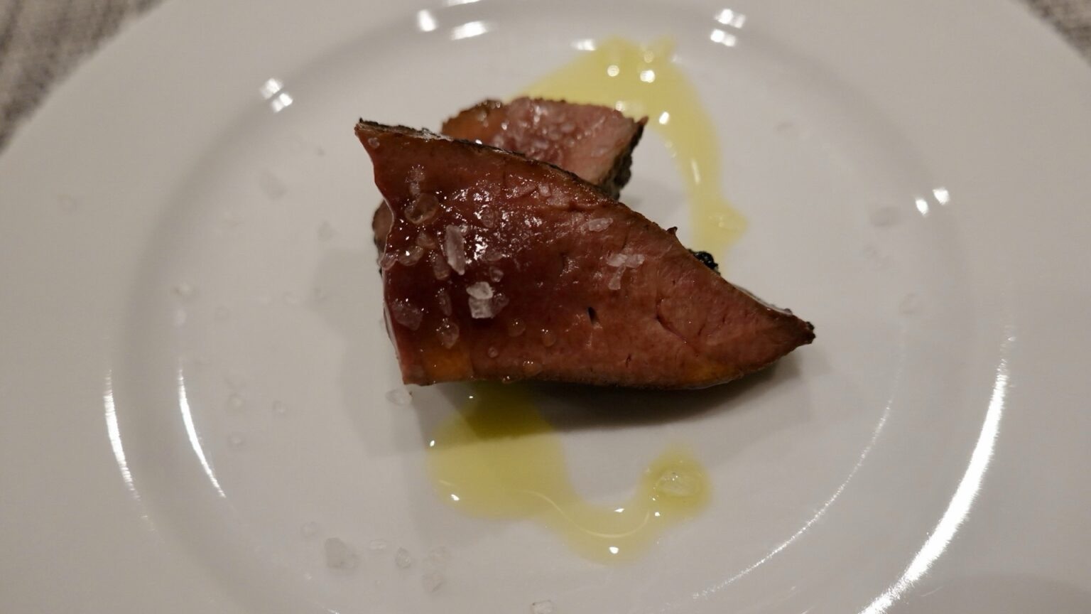 三越前 ムレーナ 近江牛のレバーのソテー