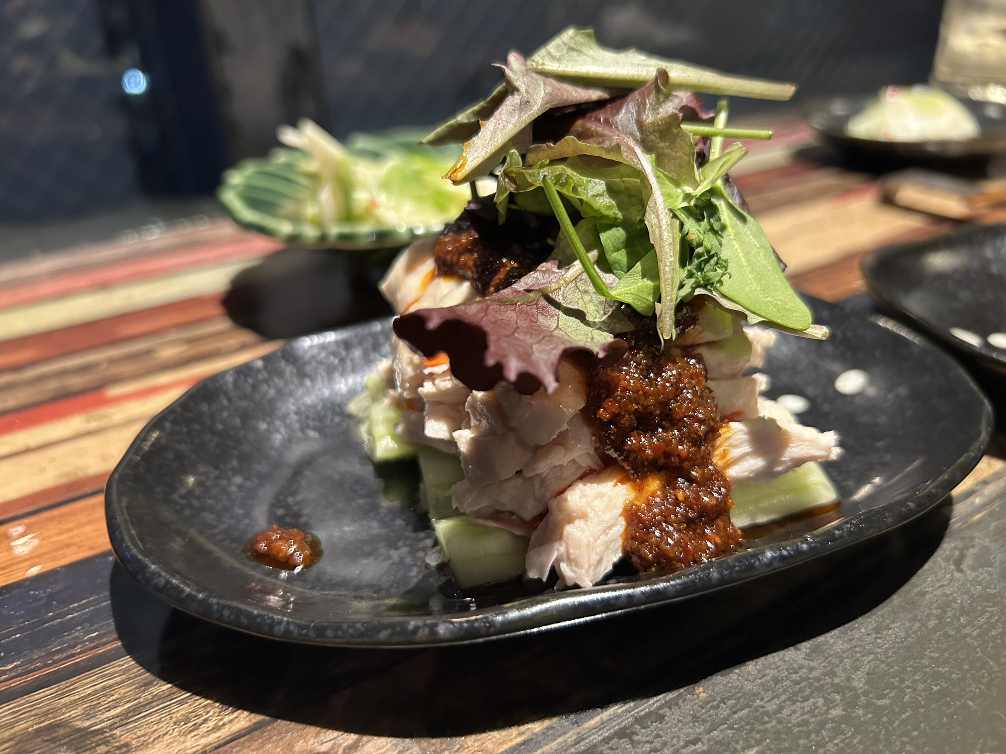 道玄坂 中華バル 池湖 よだれ鶏