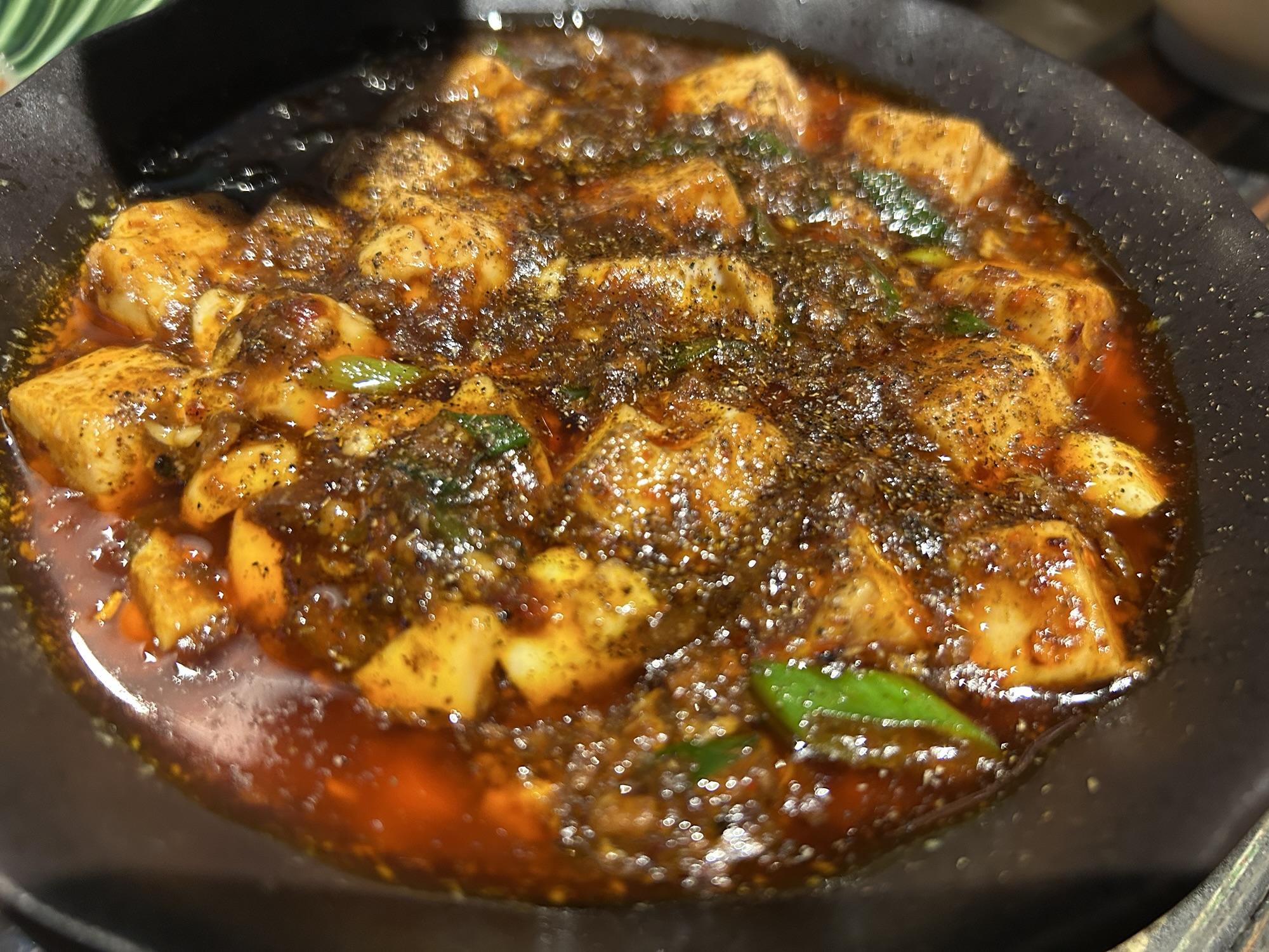 道玄坂 中華バル 池湖 麻婆豆腐