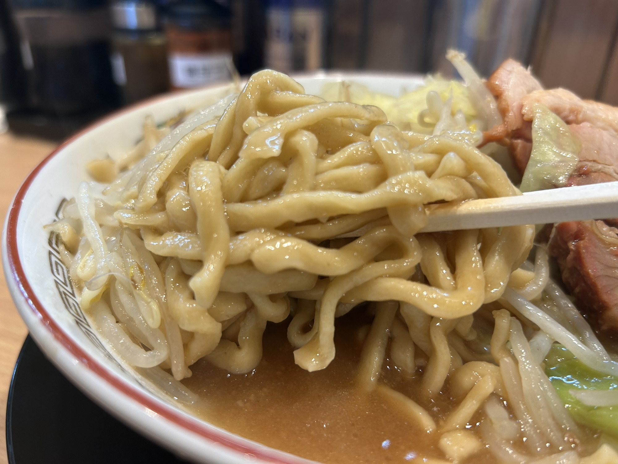 渋谷 ラーメン豚山 サクラステージ店 小ラーメン