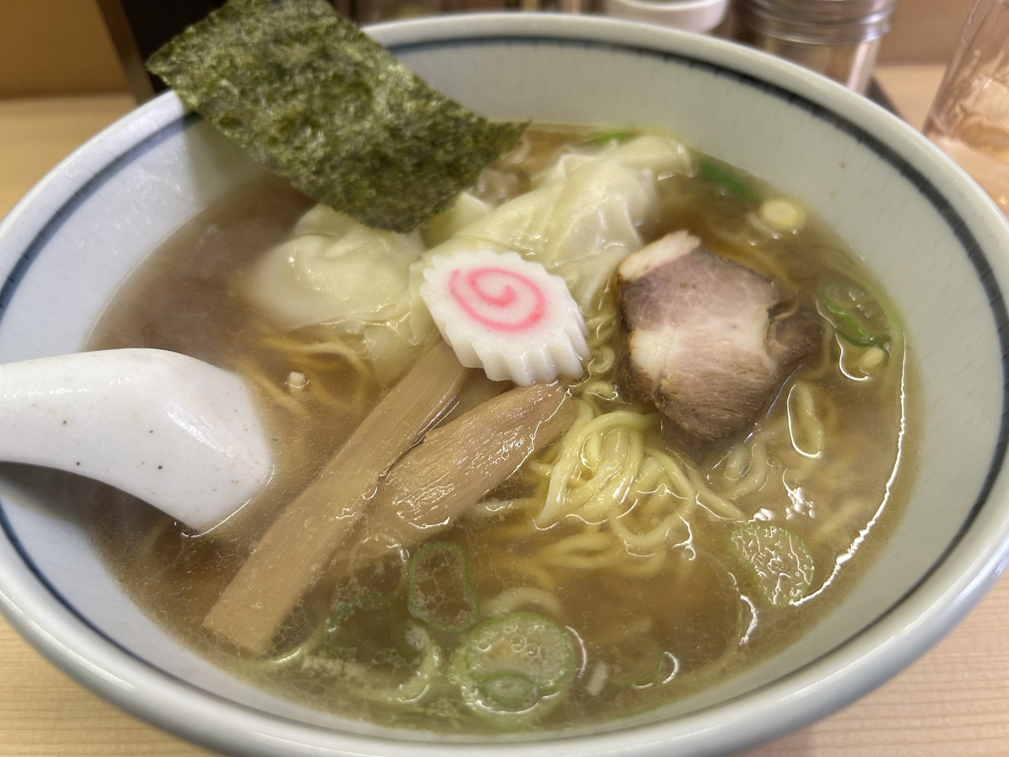 府中 いつみ屋 わんたんめん