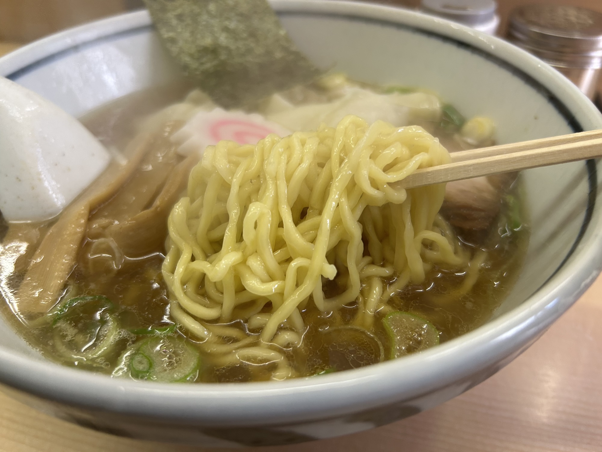 府中 いつみ屋 わんたんめん