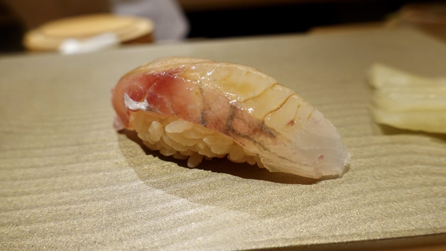 溜池山王 鮨 こまり 鯛