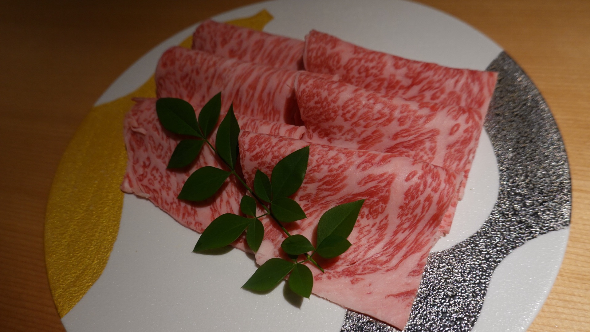 六本木 SUKIYAKI 六松 和牛ワイン割下のすき焼き