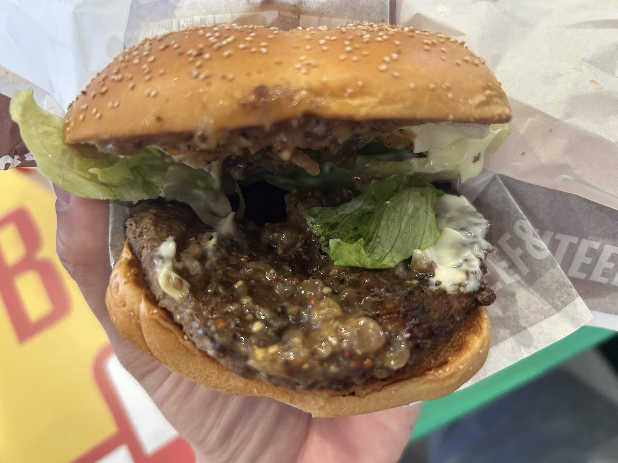 マクドナルド ニューヨーク肉厚ビーフペッパー&ビーフソテー