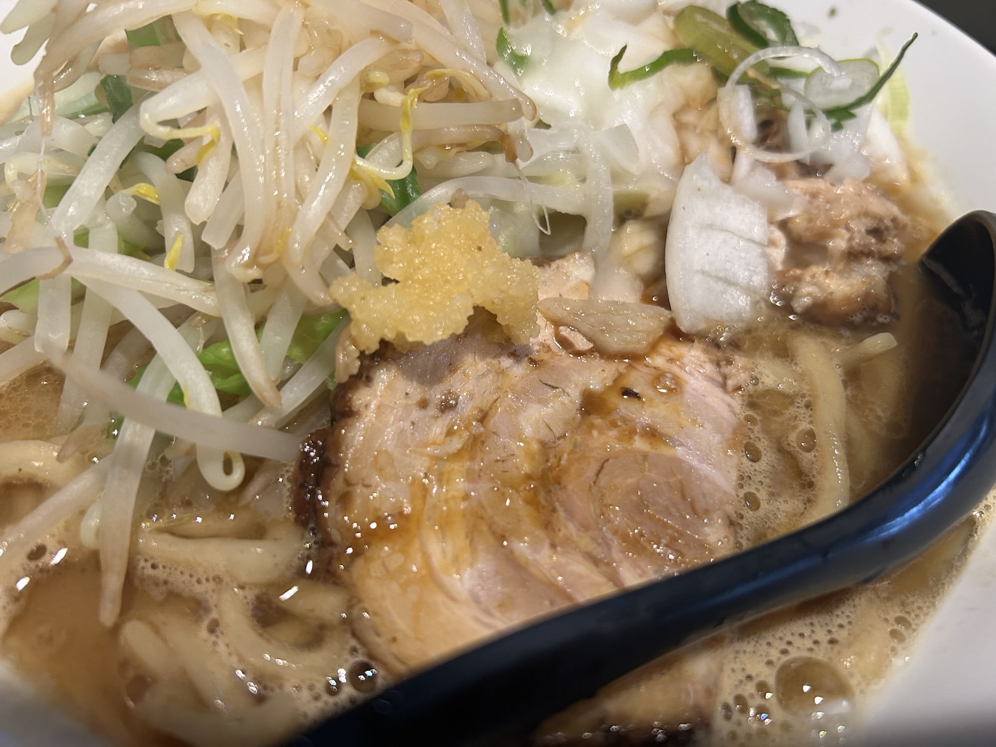 新宿 荒海 ど豚骨らーめん