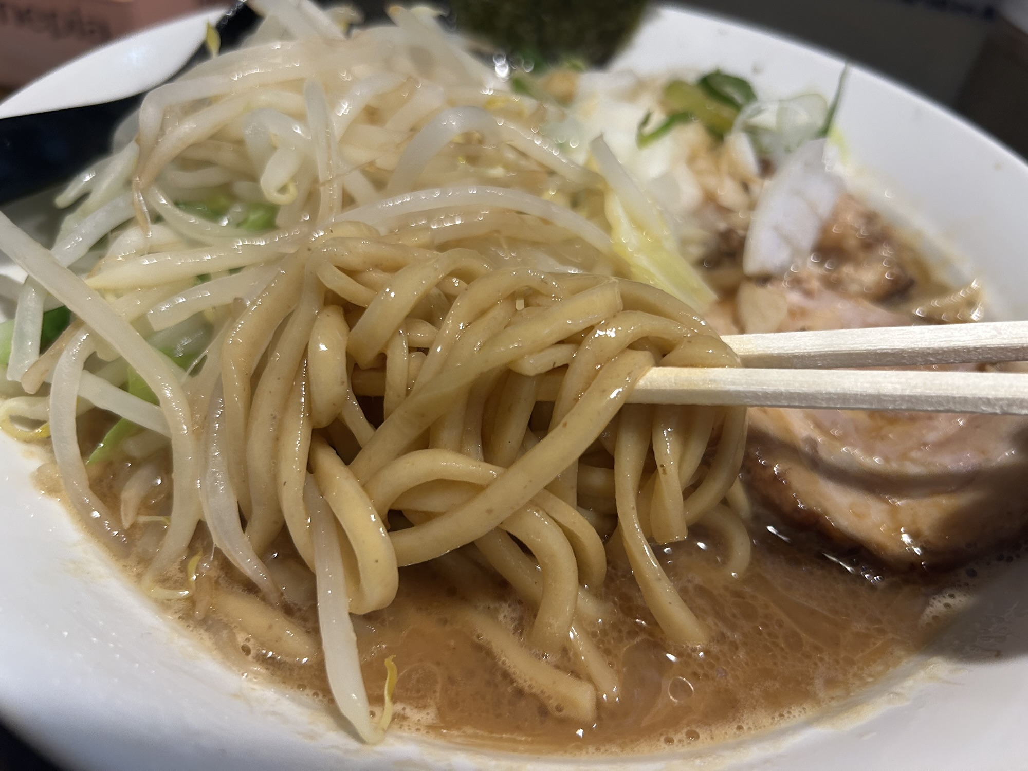 新宿 荒海 ど豚骨らーめん