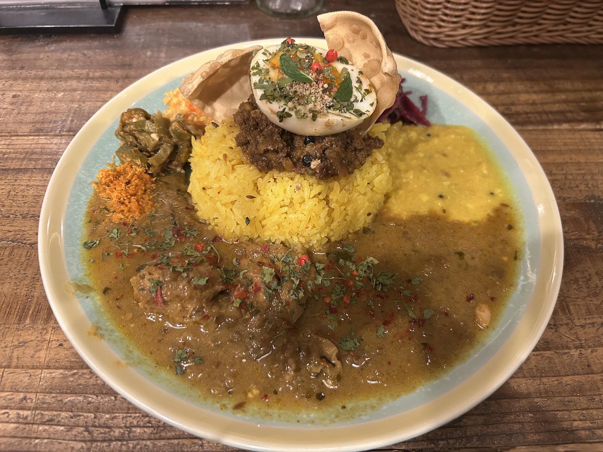 渋谷 カレーショップ初恋 2種あいがけ