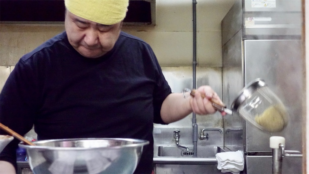 岡山市 ぼっけゑラーメン 店主