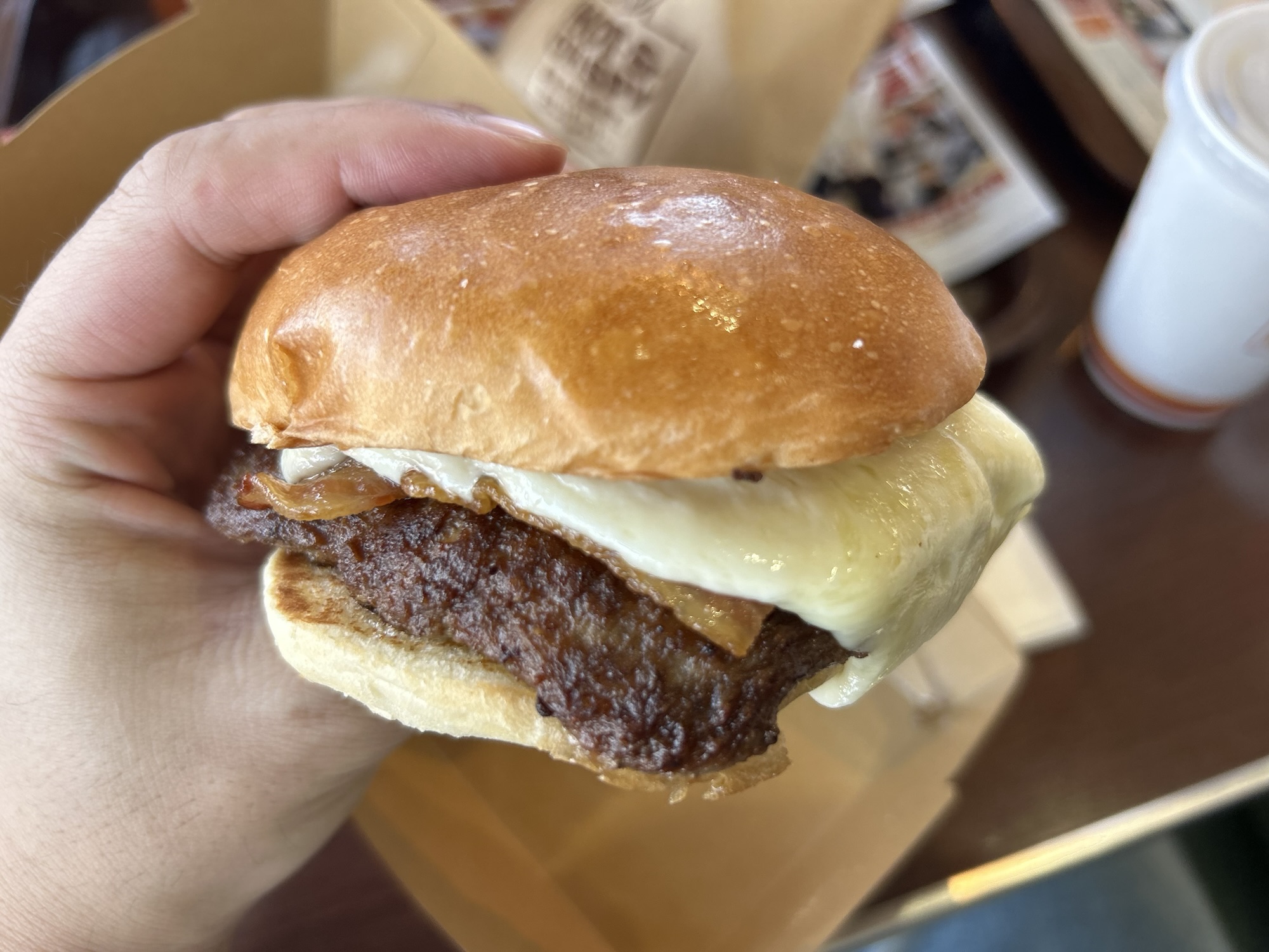 ウェンディーズ・ファーストキッチン トリュフ&モッツァレラベーコネーター