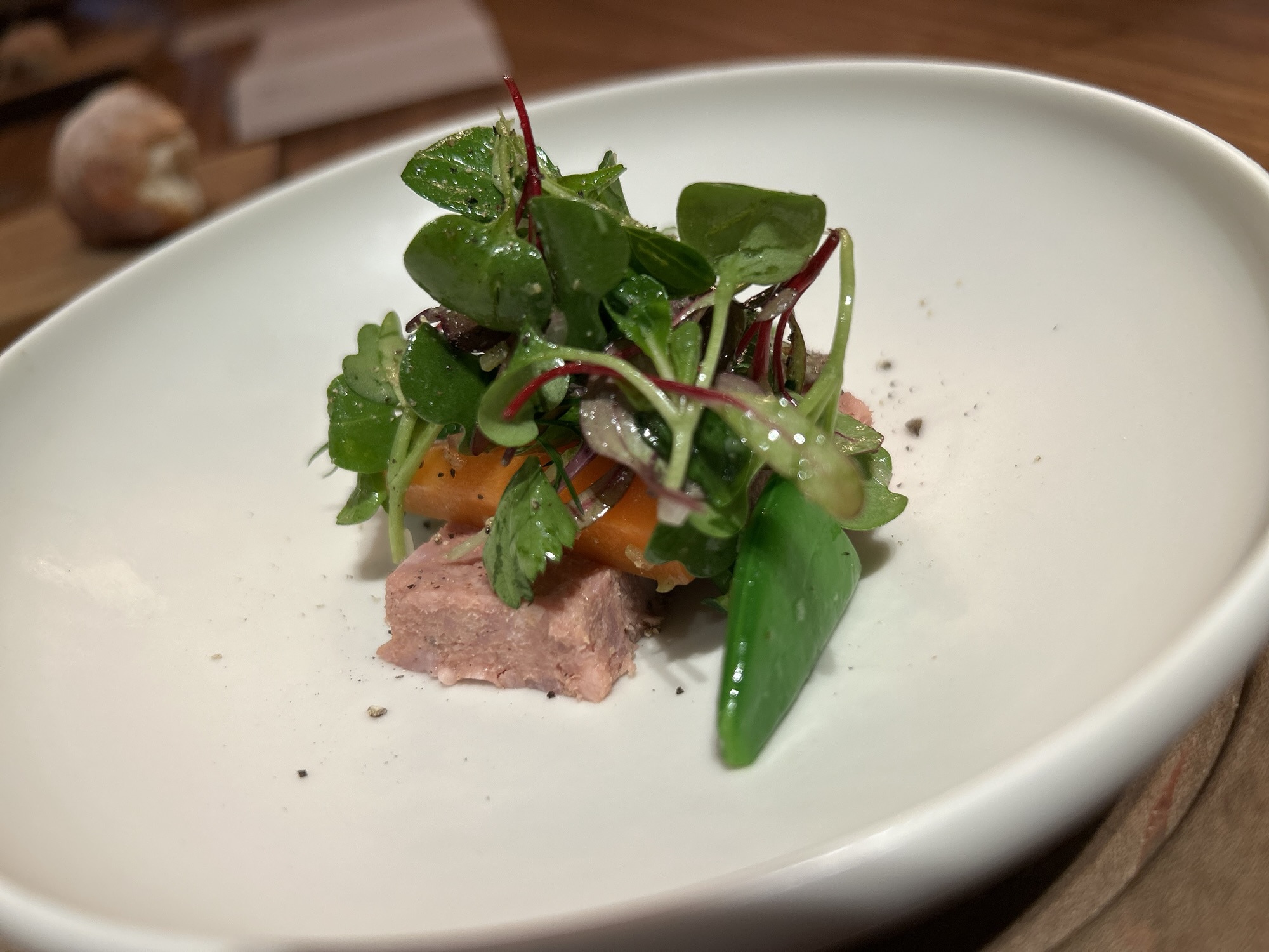 二子玉川 前芝料理店 パテドカンパーニュ サラダ仕立て