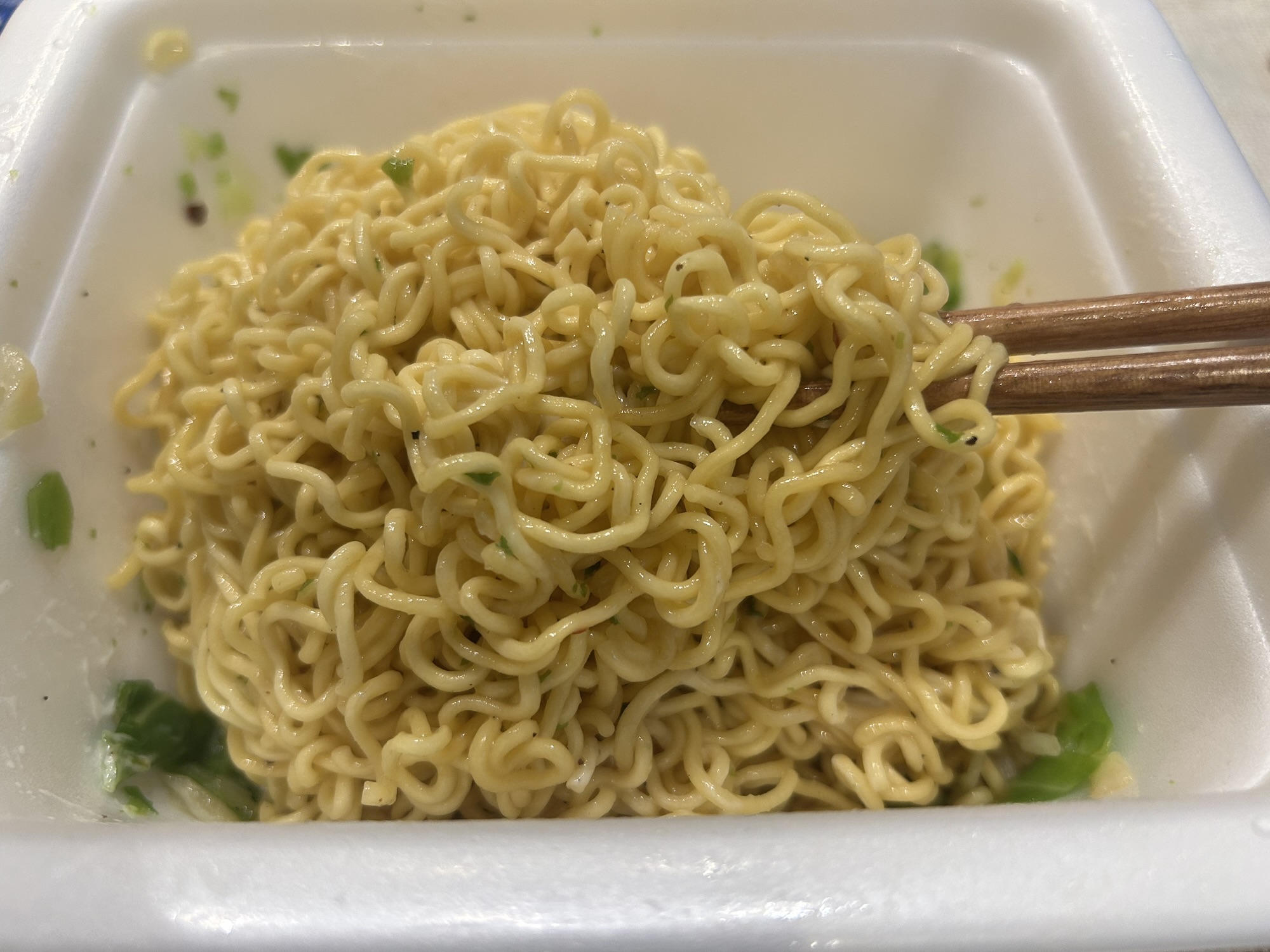 明星 一平ちゃん 夜店の焼そば やみつき塩だれ味