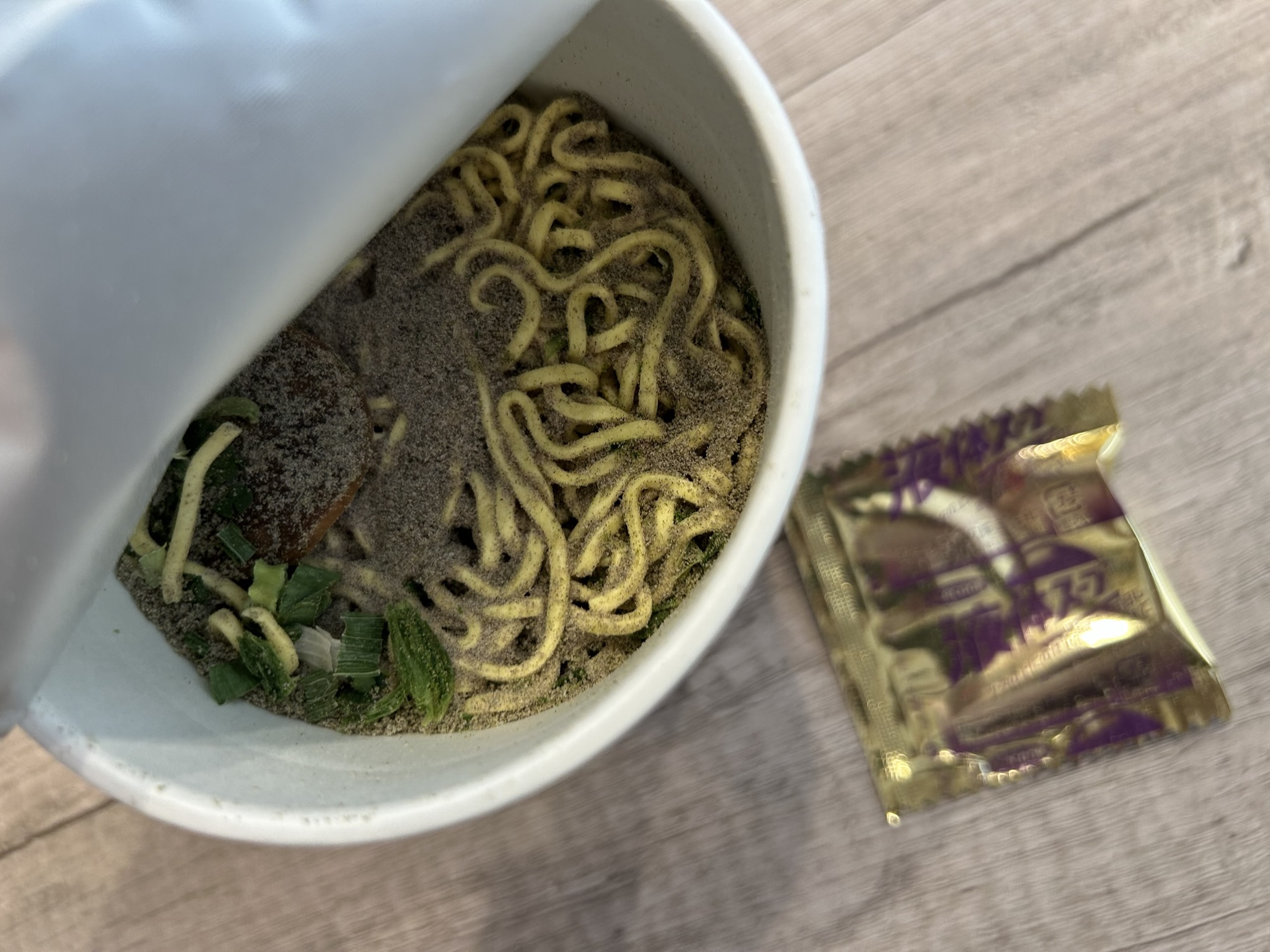 エースコック 家系総本山 吉村家 直系店 末廣家