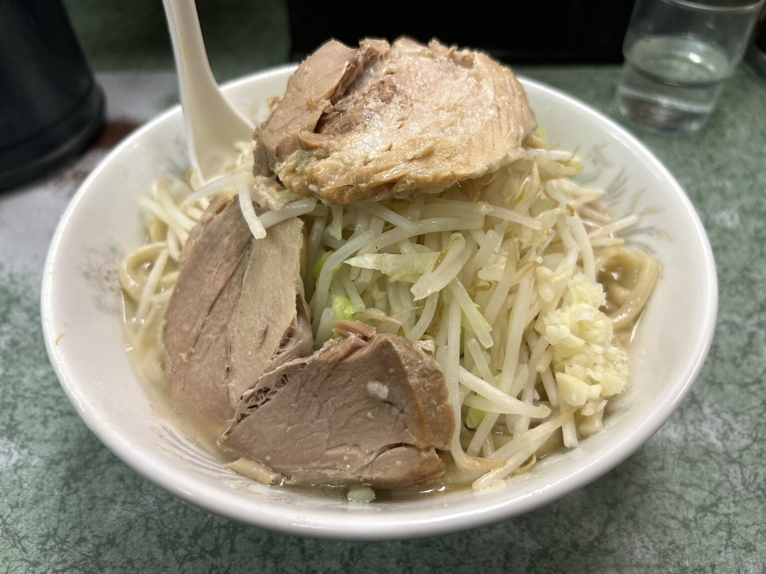 ラーメン二郎 新宿小滝橋通り店