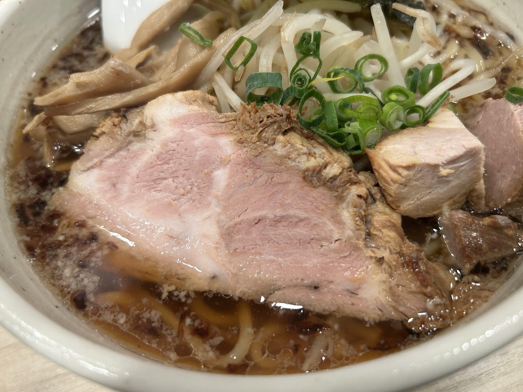 新宿 はな火屋 醤油らーめん