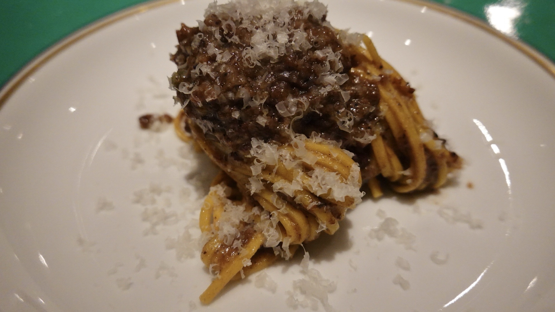 高松 両忘 牛肉のラグーのパスタ