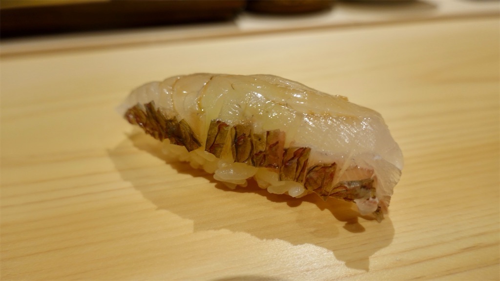 すし 田いら 真鯛