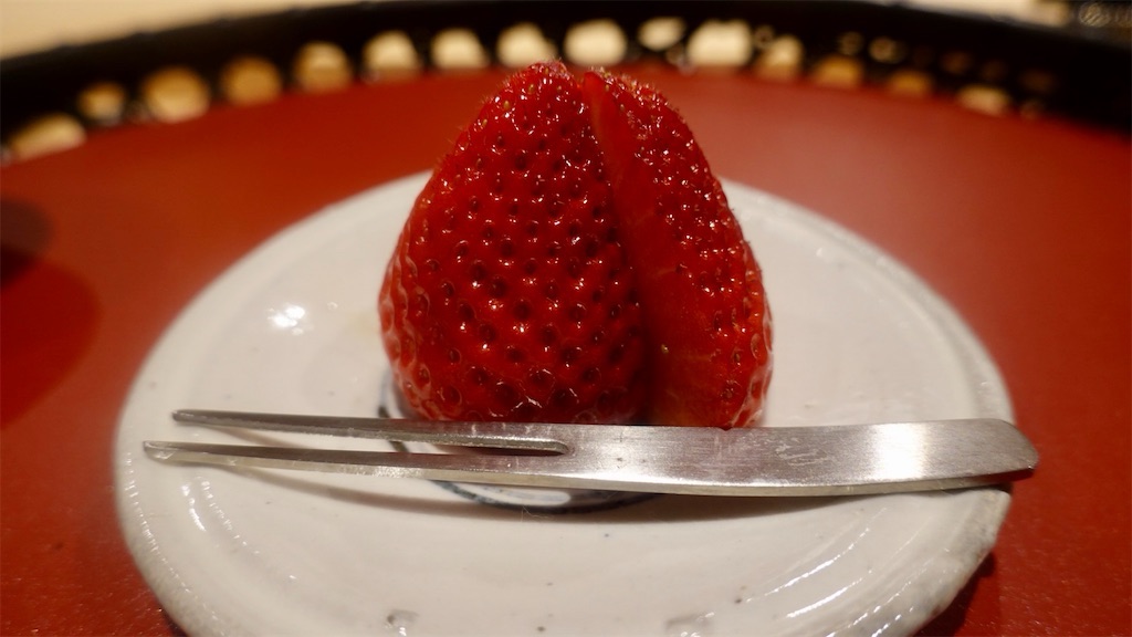 すし 田いら イチゴ