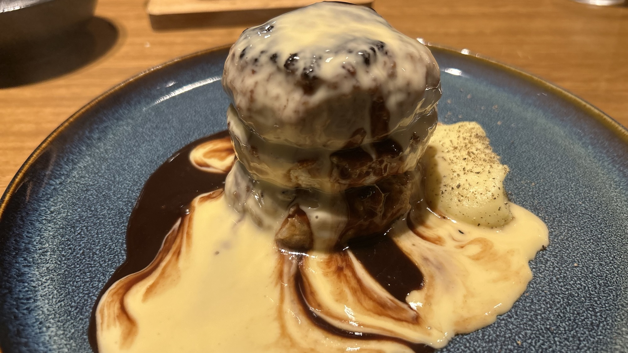 関内 scica ハンバーグミルフィーユ