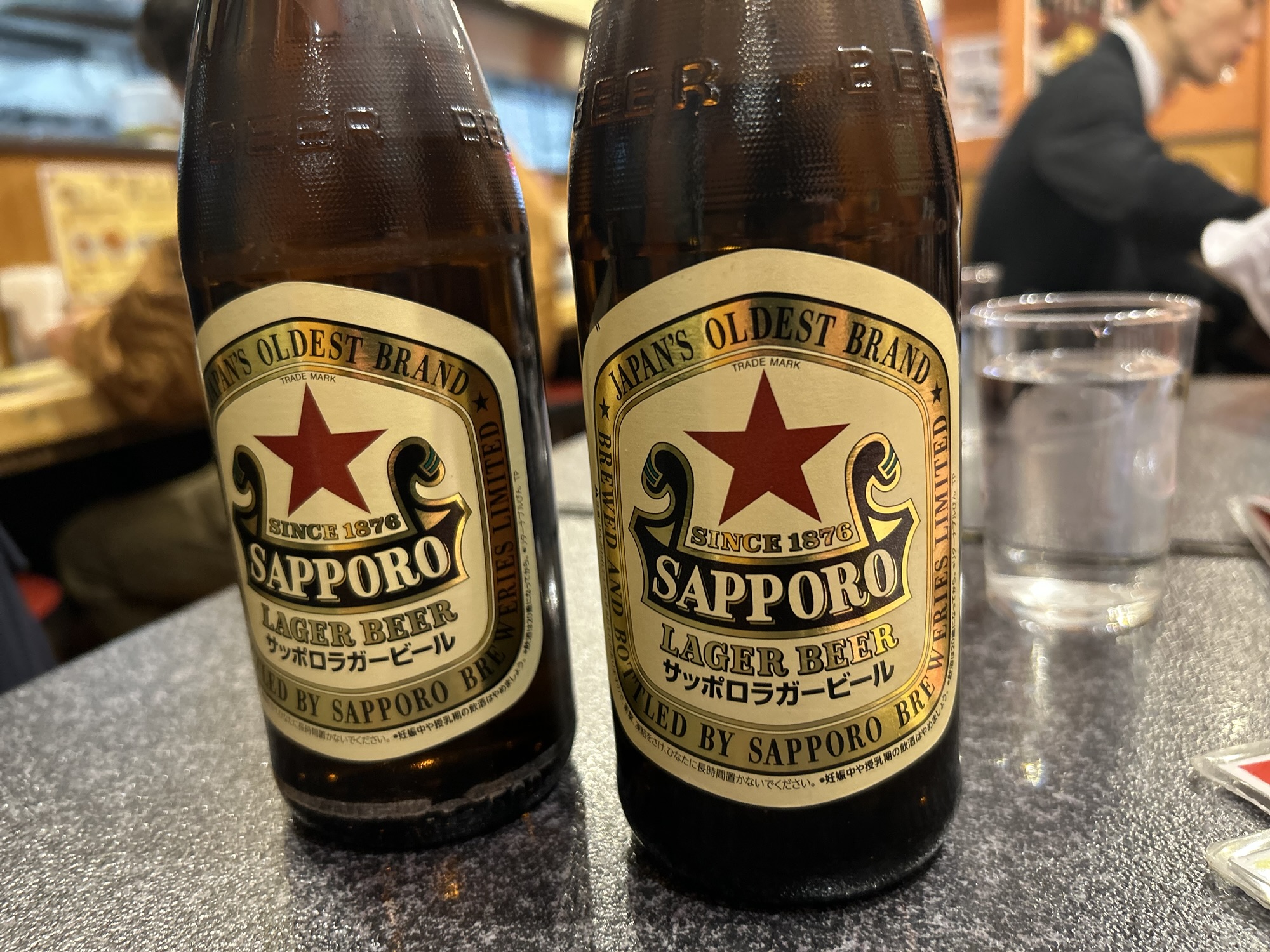 神保町 炒飯屋 一 瓶ビール