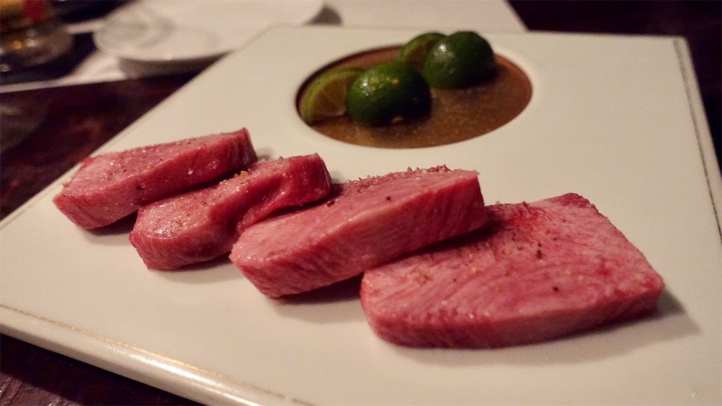 西麻布 牛牛 西麻布総本店 特上の厚切りタン