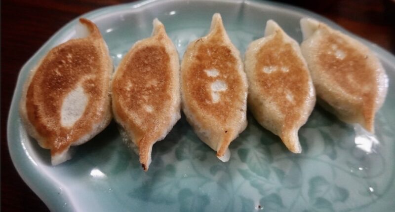 手作り餃子の店 吉春