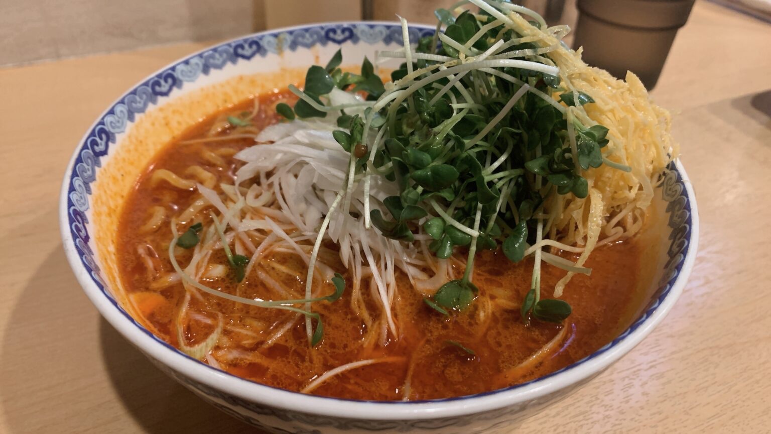 たんたん麺とえび焼売 カムイ 下北沢店