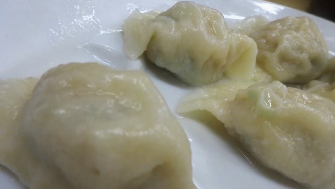 八幡山 餃子館 ニラ水餃子
