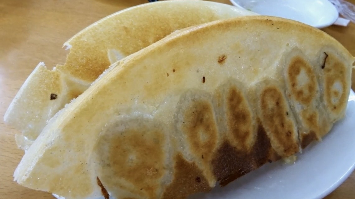 蒲田 金春 本館 羽根つき餃子