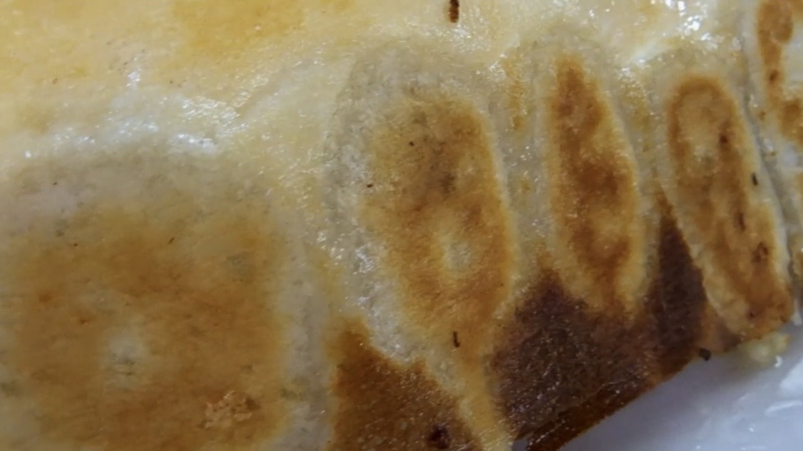 蒲田 金春 本館 羽根つき餃子