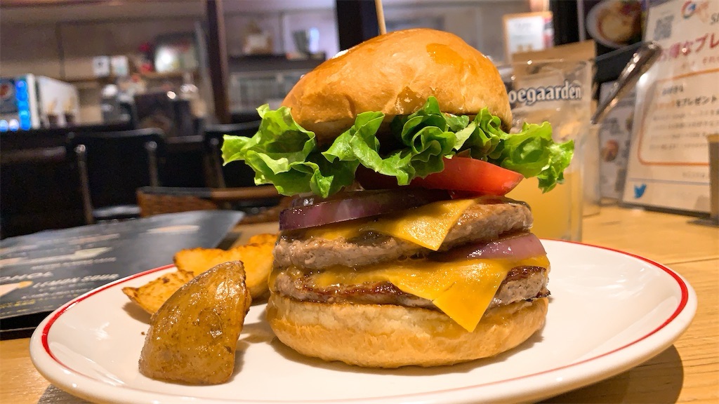 下北沢 ヴィレッジヴァンガードダイナー Wチーズバーガー