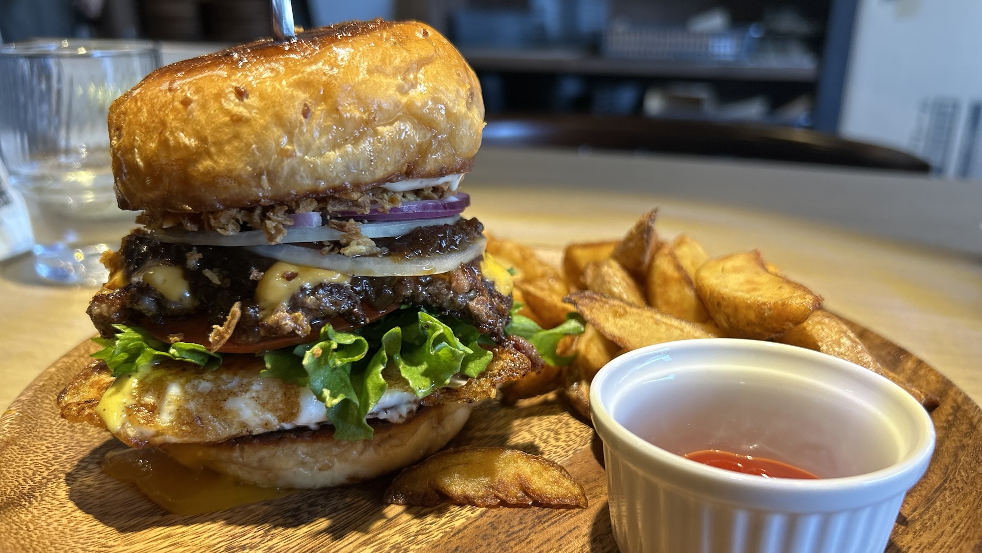 調布 Luna et Bois ルナバーガー