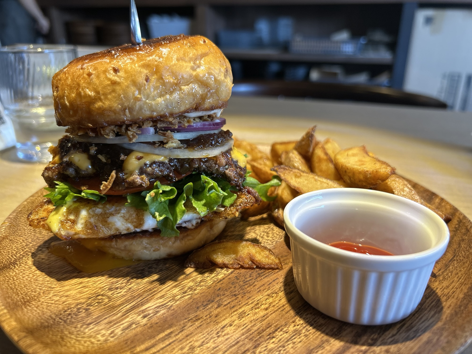 調布 Luna et Bois ルナバーガー