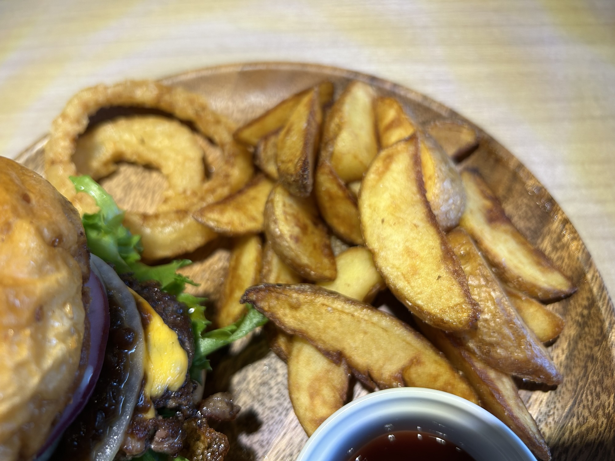 調布 Luna et Bois ルナバーガー