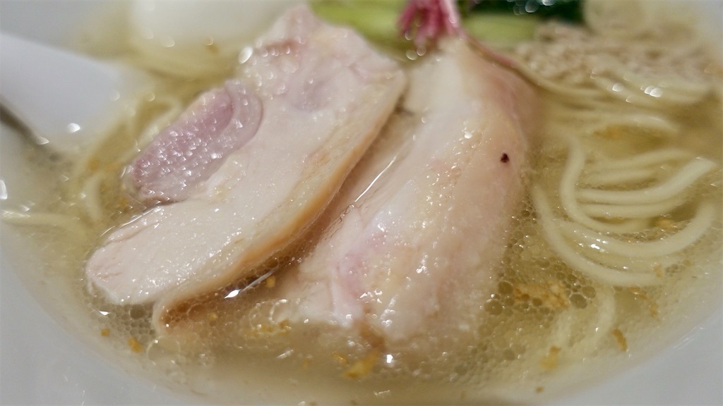 淡路町 塩生姜らー麺専門店 MANNISH 淡路町本店 塩生姜らー麺 味玉入り