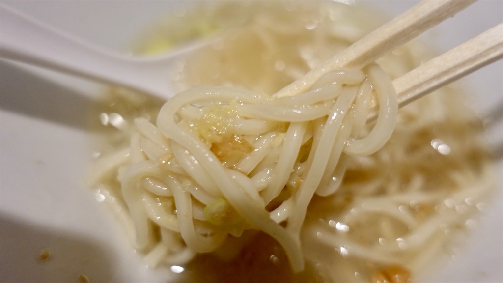 淡路町 塩生姜らー麺専門店 MANNISH 淡路町本店 塩生姜らー麺 味玉入り