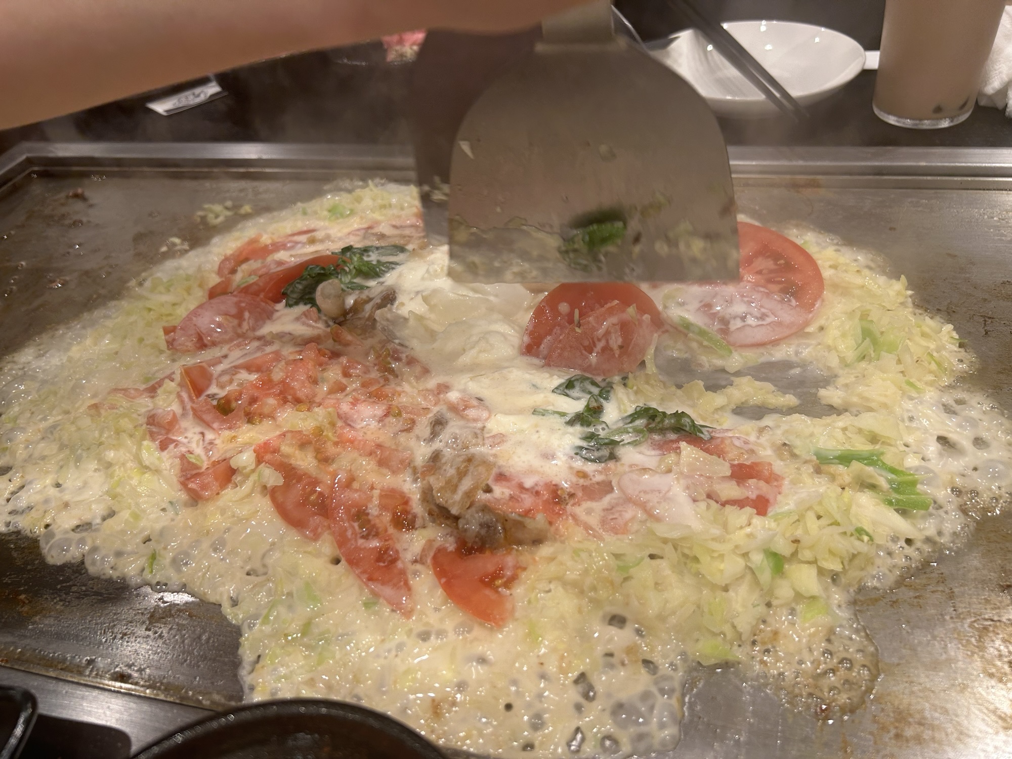 学芸大学 だしともんじゃ 学芸大学店 トマトたっぷりマルゲリータもんじゃ