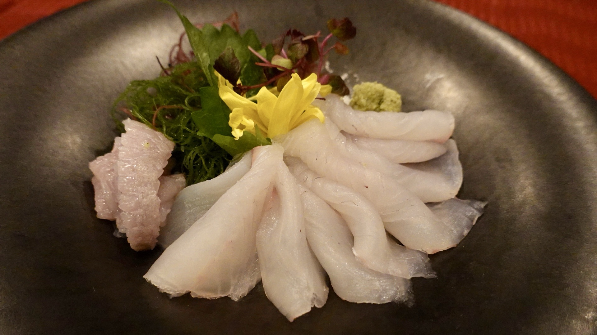 町屋 トゥッティ マツカワガレイの刺身
