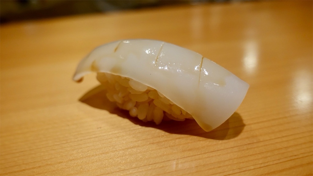 白金 鮨 まつうら 墨烏賊