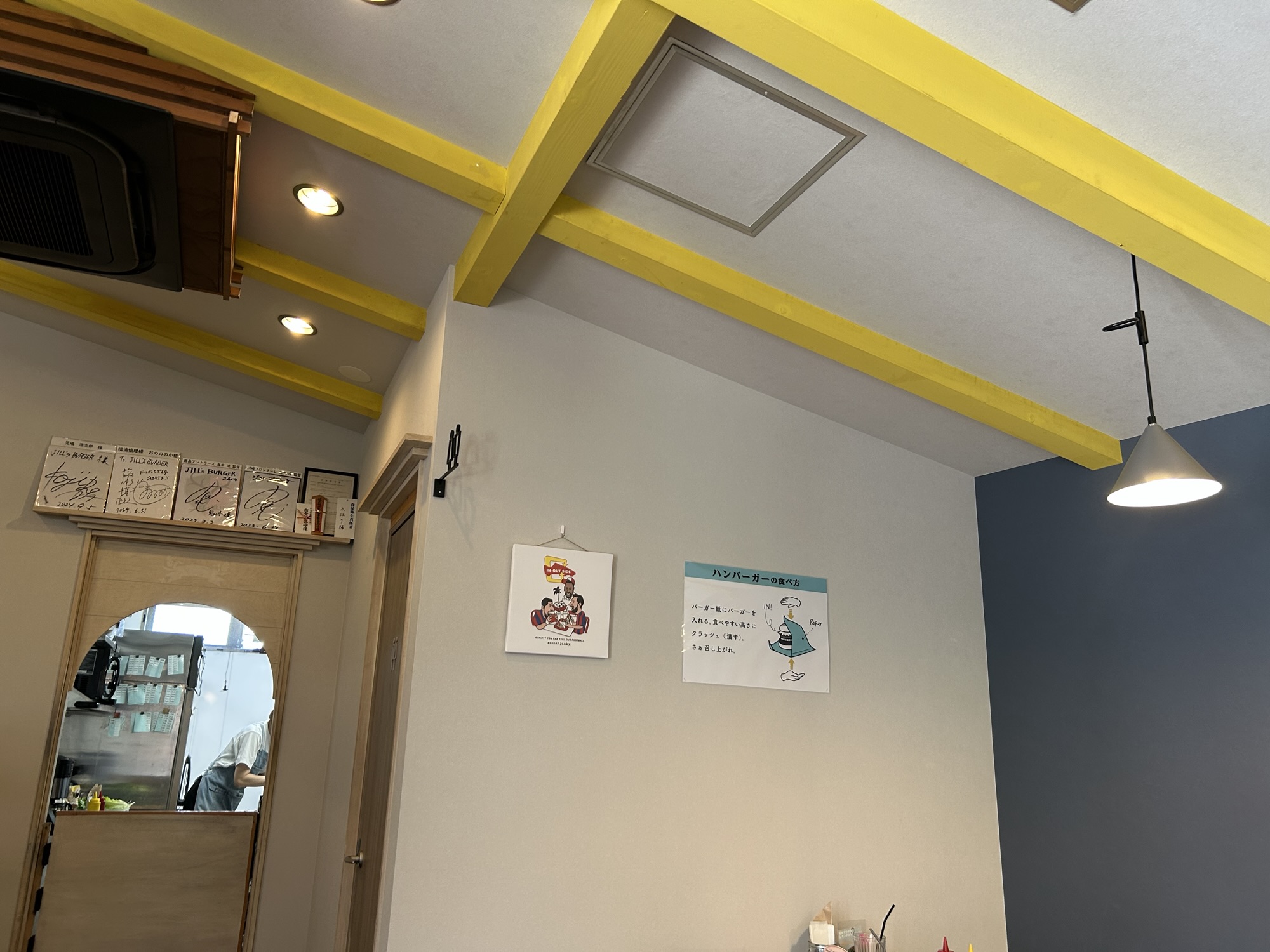 平尾 JILL’s BURGER 店内