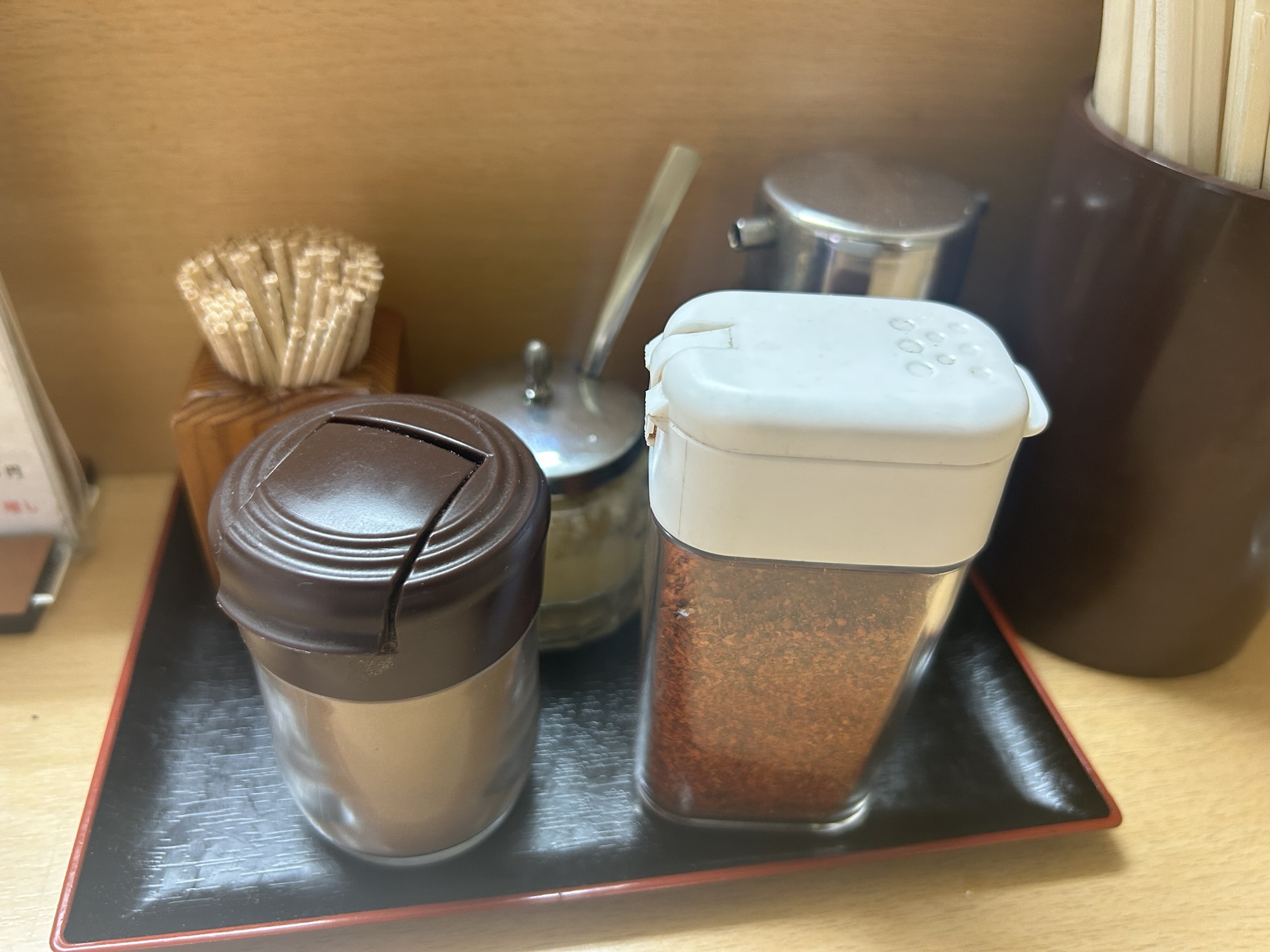 明大前 盛華らーめん 調味料