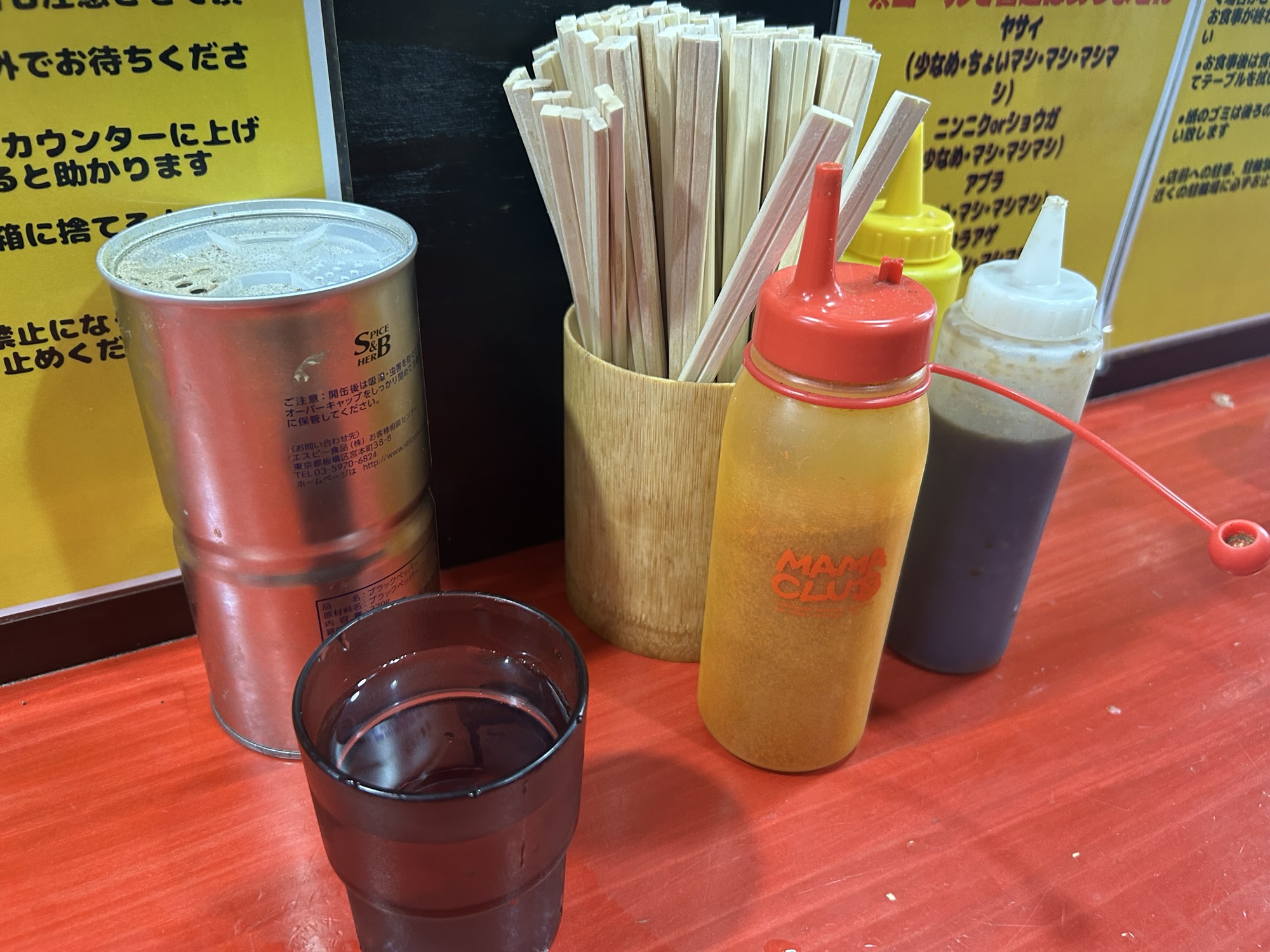 明大前 ラーメン鷹の目 明大前店 調味料