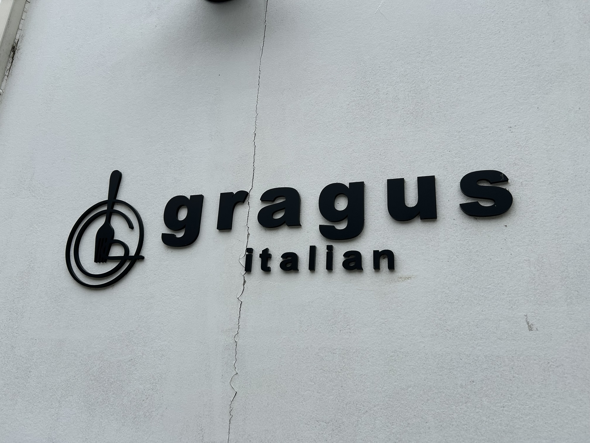 稲城市 gragus 外観