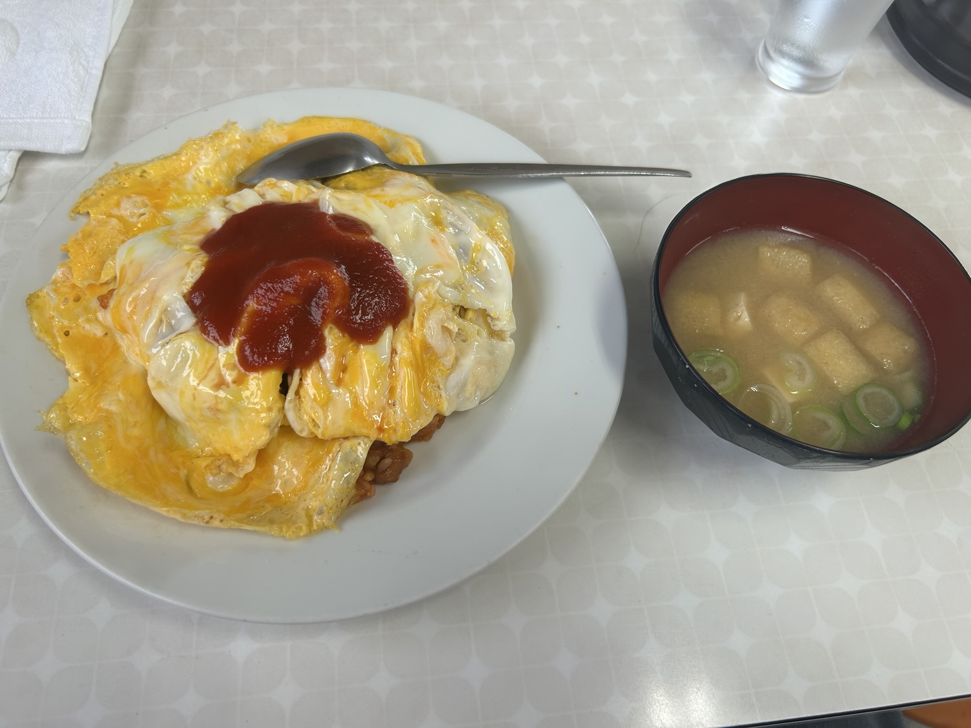 稲城市 大盛軒 オムライス