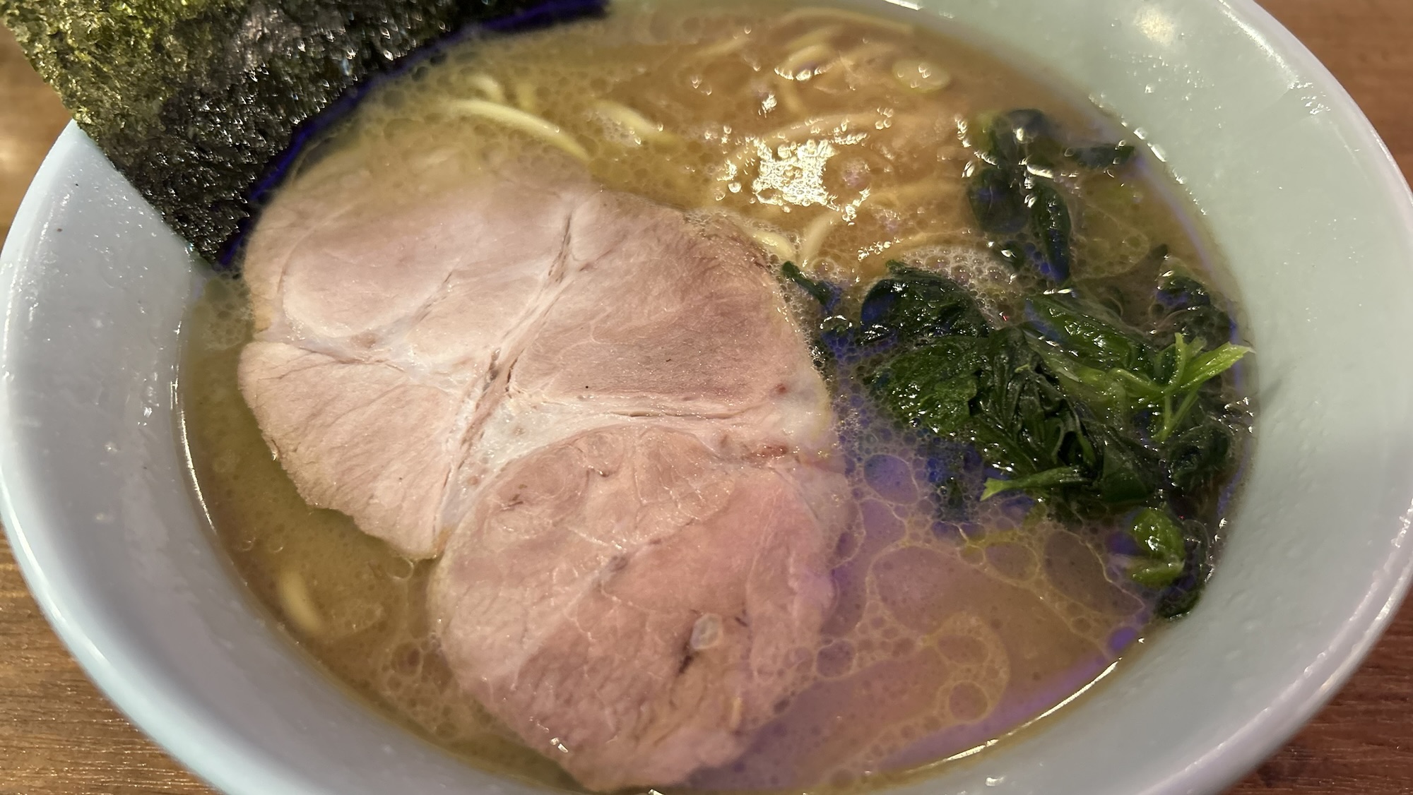 新横浜 六角家1994+ ラーメン