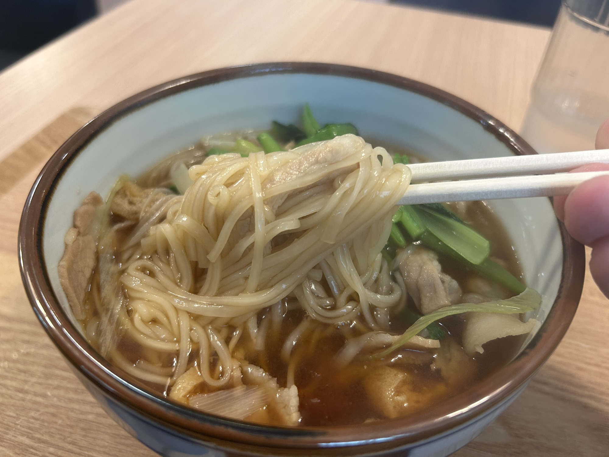 西調布 稲庭うどん涼々 肉うどん
