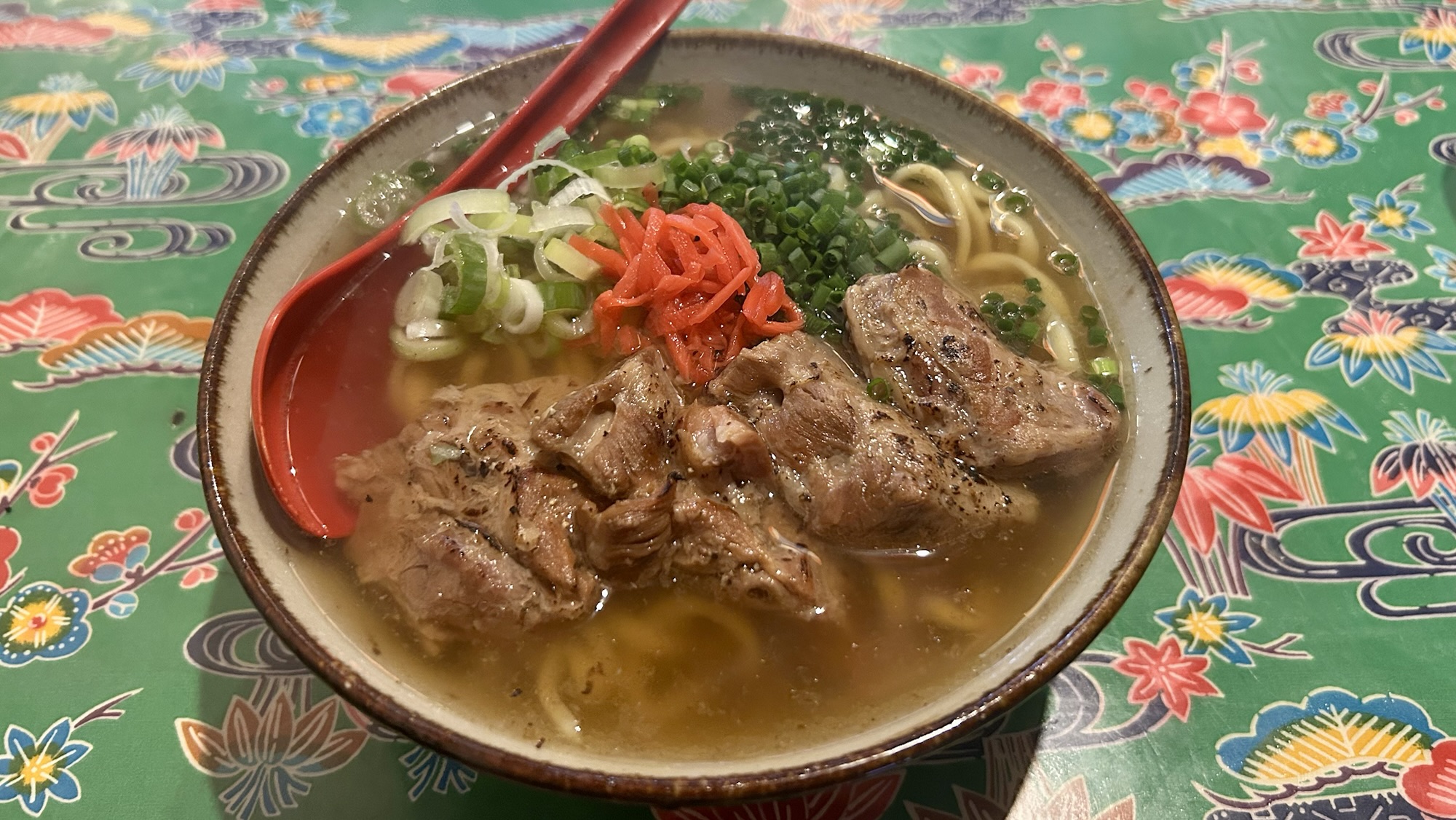 西調布 楽園食堂 うるま島 とろ肉ソーキそば