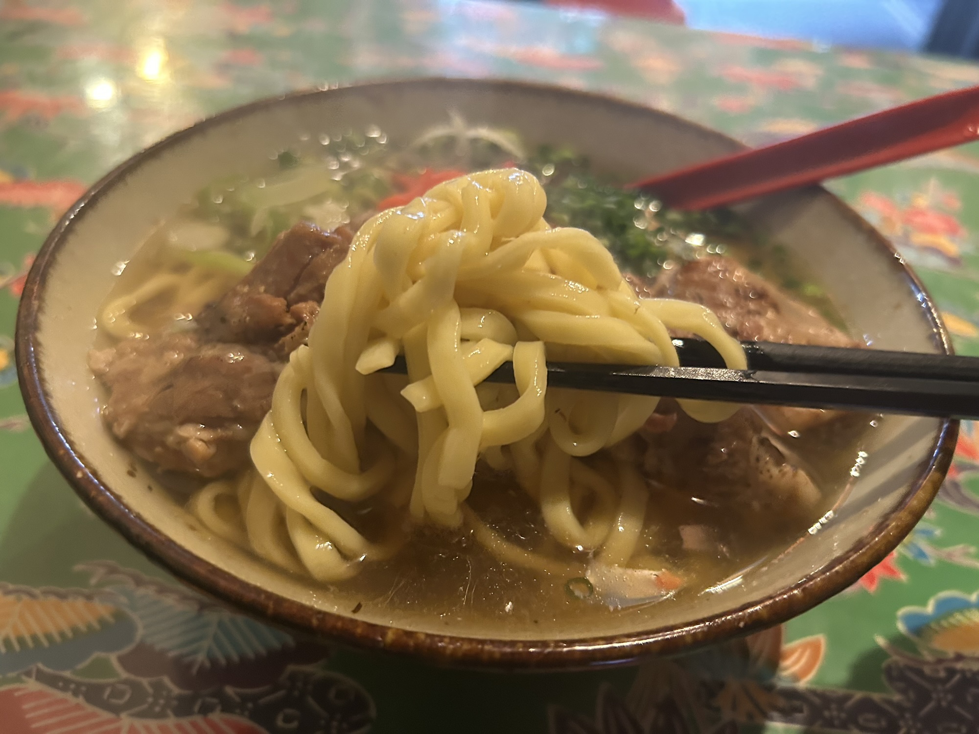 西調布 楽園食堂 うるま島 とろ肉ソーキそば