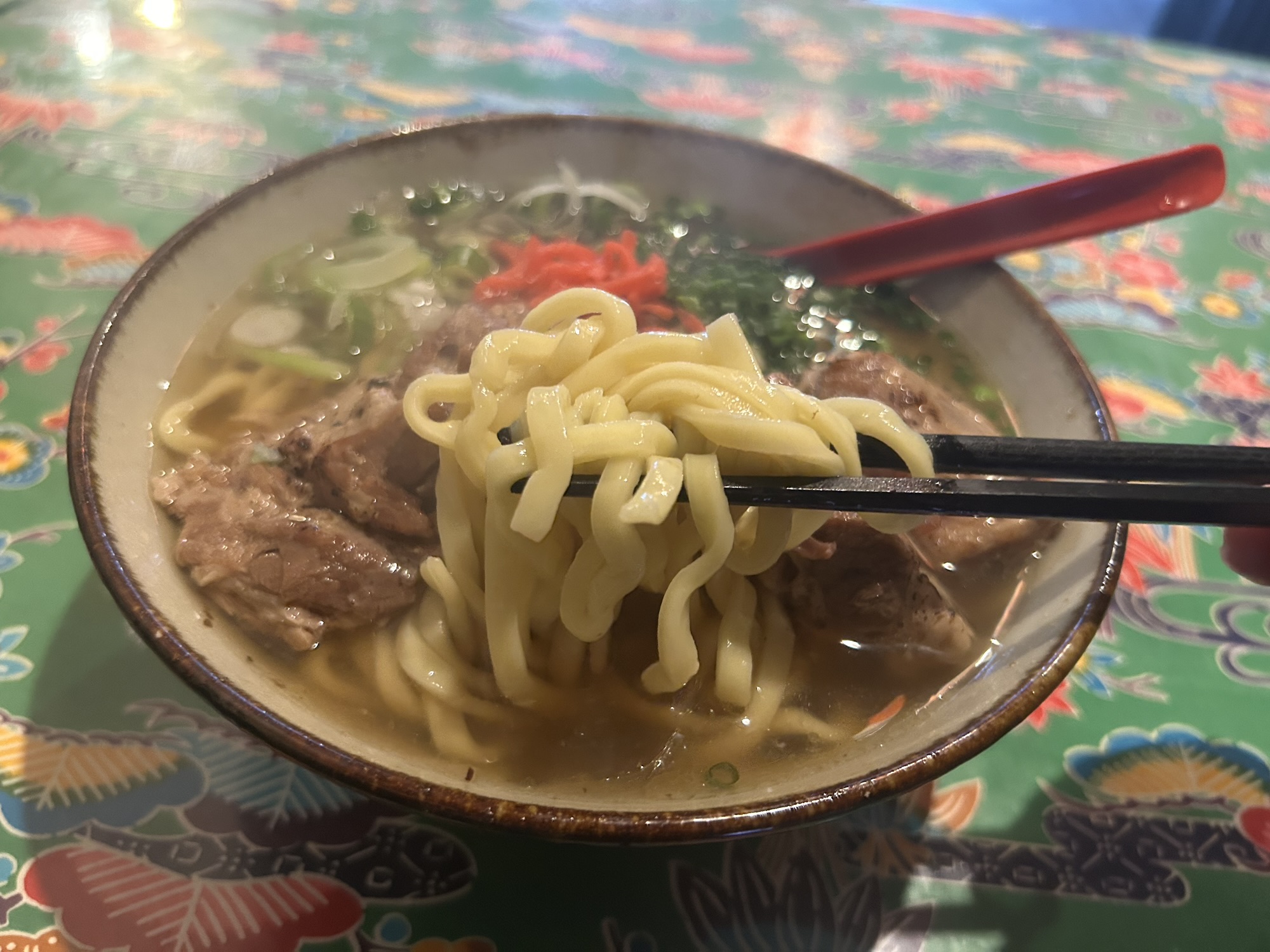 西調布 楽園食堂 うるま島 とろ肉ソーキそば