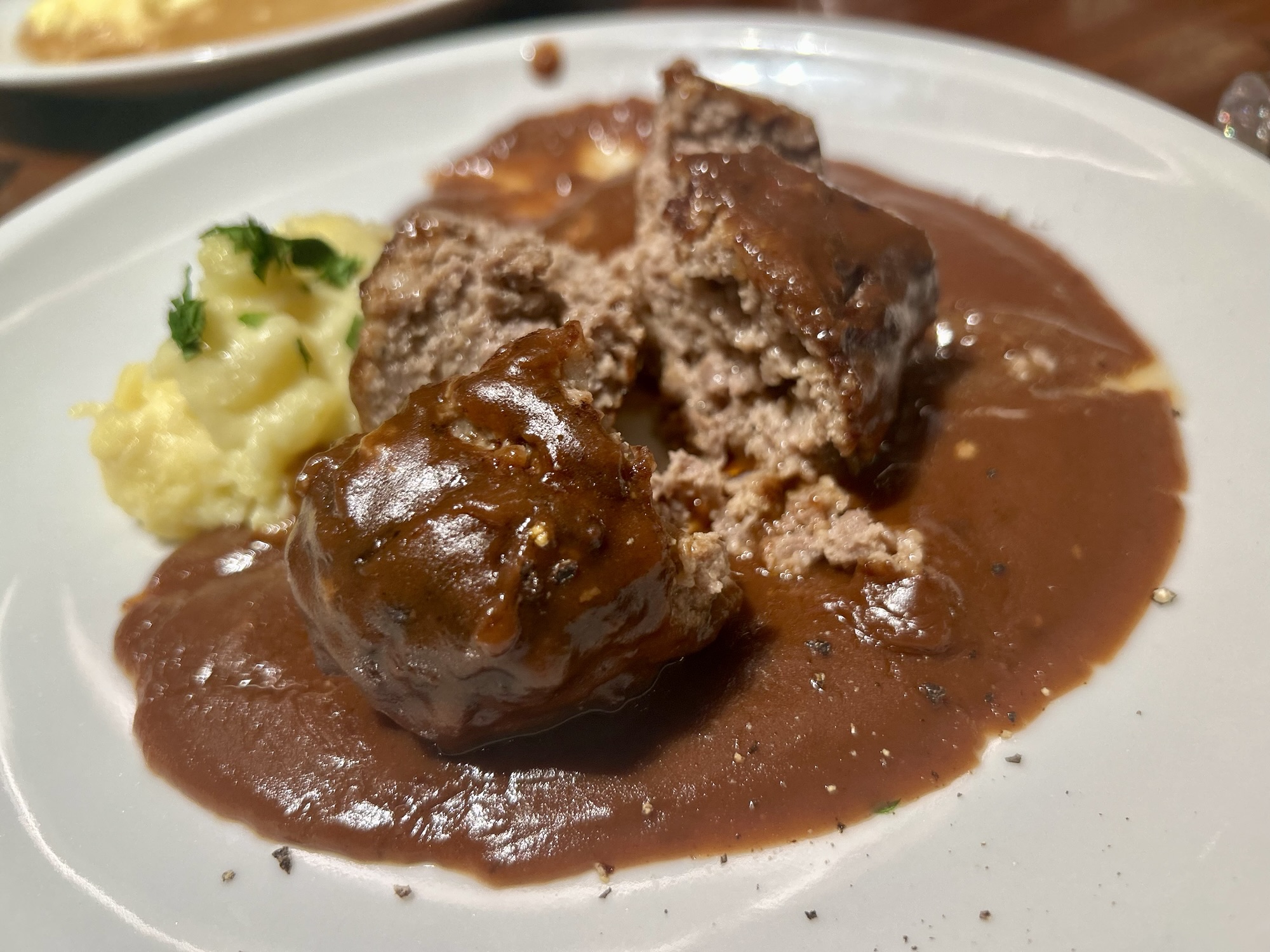 虎ノ門 ボッテゴン ハンバーグ